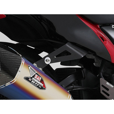 Staffa supporto Yoshimura per terminale R-11 SQ R per Suzuki Hayabusa 2021-2023