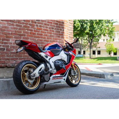YOSHIMURA | AT2 Slip-on for HONDA CBR 1000 RR/SP/SP2 2017-2025