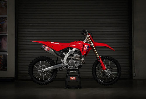 CRF 250 2025, nuovo sistema di scarico Yoshimura RS-12!